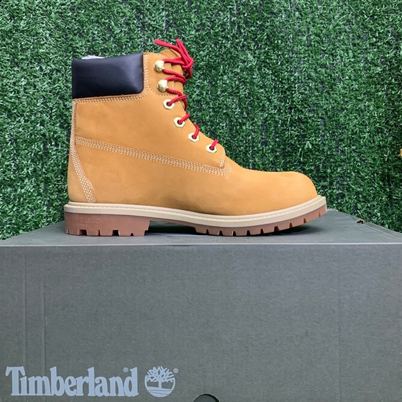 WOMEN'S TIMBERLAND® HERITAGE 6-INCH WATERPROOF BOOTS - Picture 9 of 9